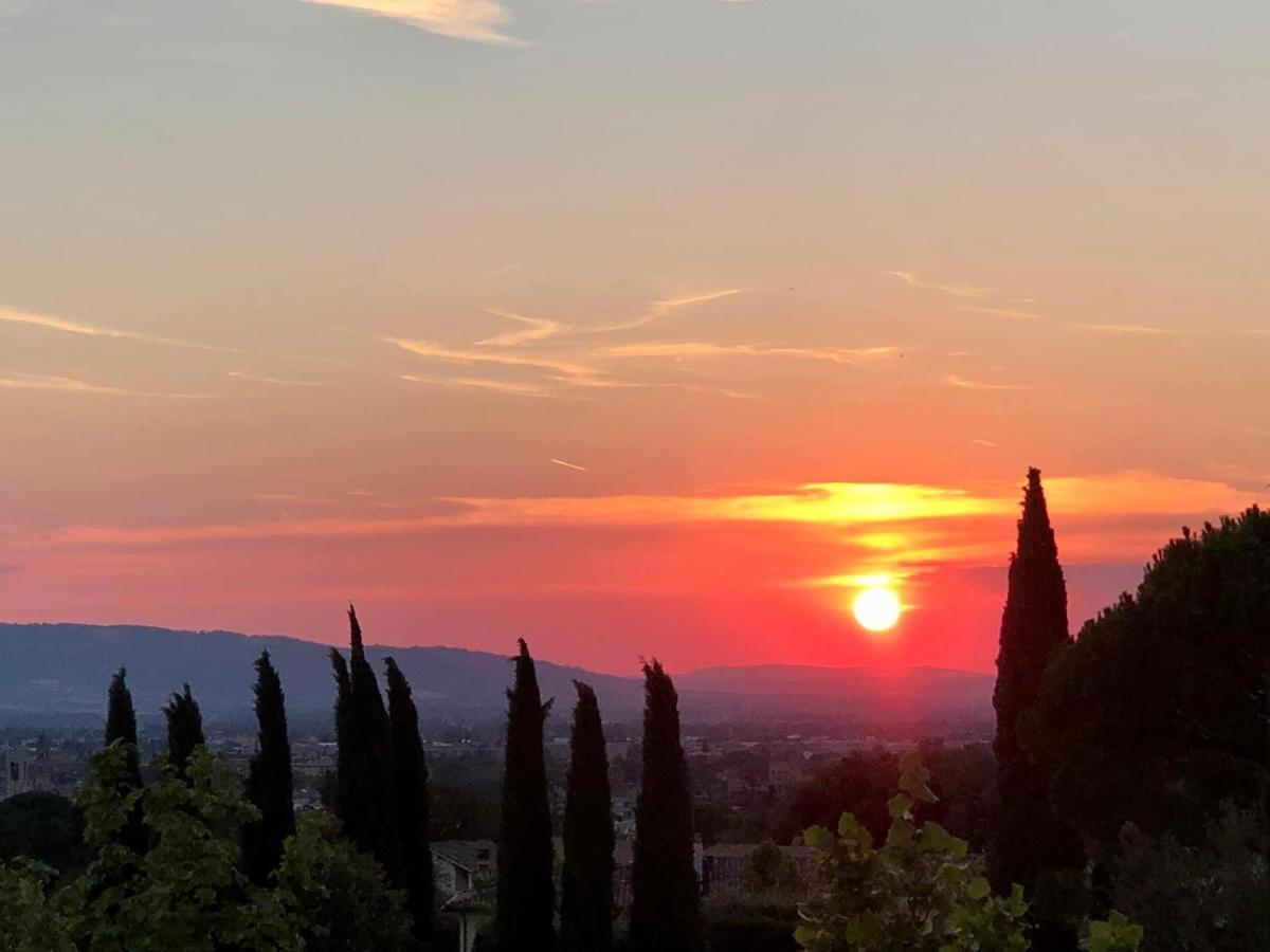 Giuliveto Bed And Breakfast Foligno Exterior photo