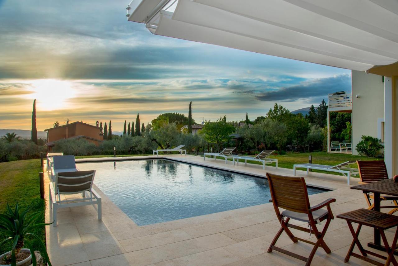 Giuliveto Bed And Breakfast Foligno Exterior photo